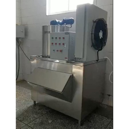 1吨片冰机交付宁波某海鲜市场